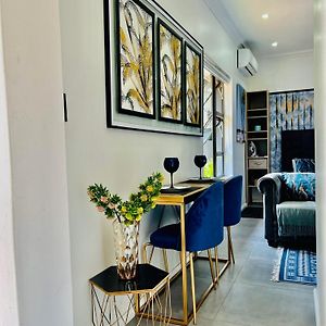 Queen Studio